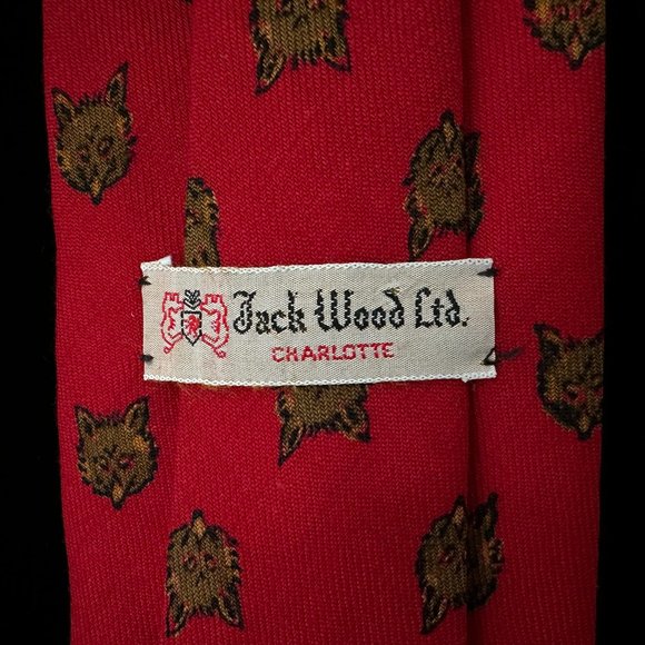Vintage Jack Wood Ltd. Charlotte Neck Tie Wolf Print Red Wool Blocked in England - Picture 3 of 11